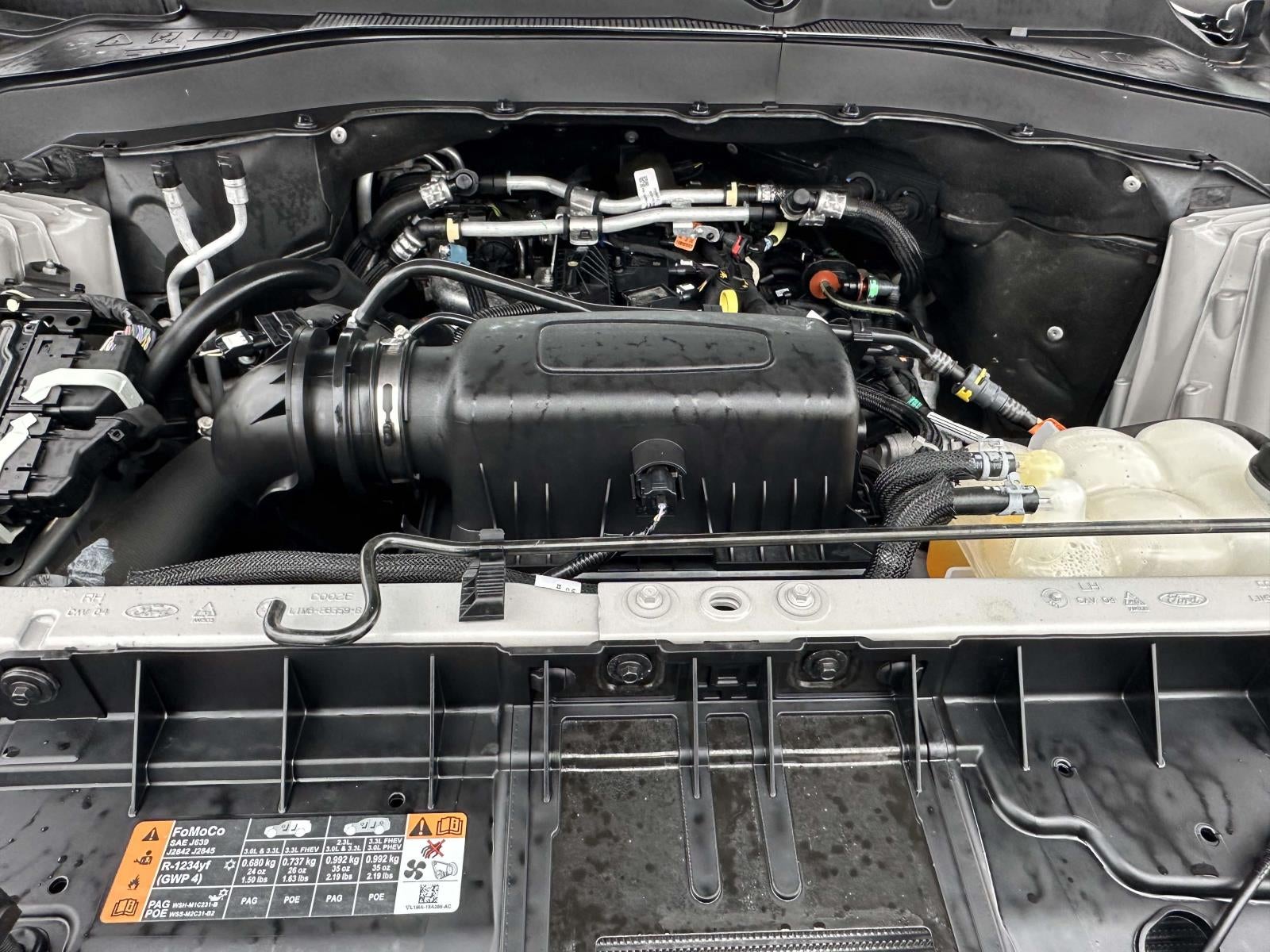 2023 Ford Explorer XLT 4WD