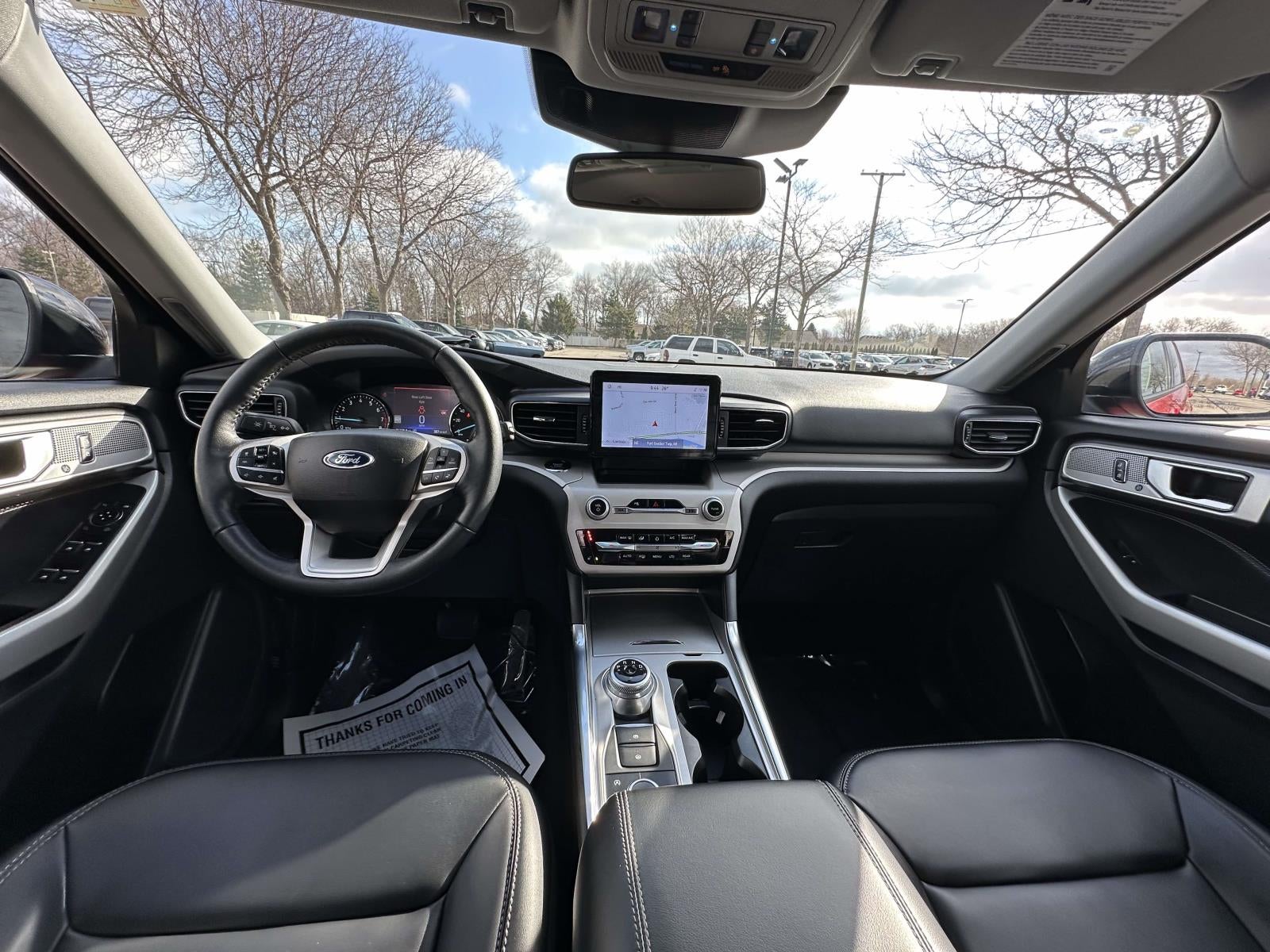 2023 Ford Explorer XLT 4WD