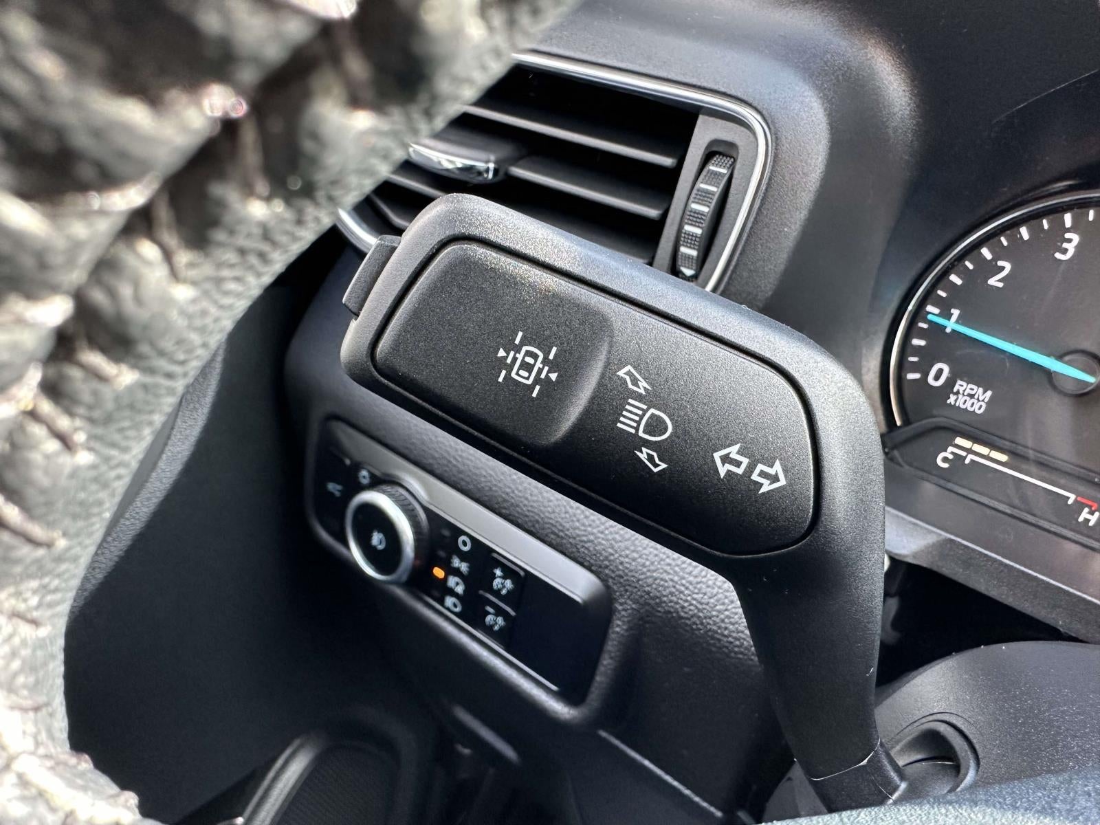 2023 Ford Explorer XLT 4WD