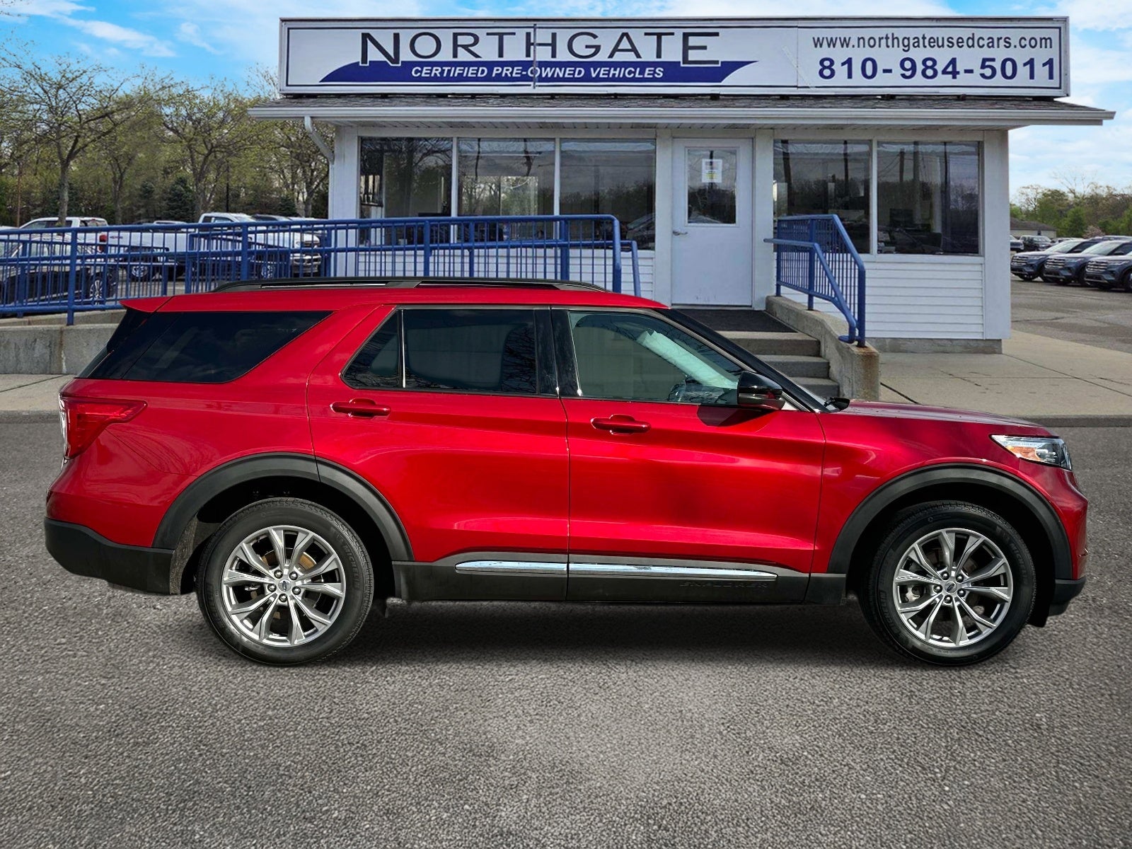 2023 Ford Explorer XLT 4WD