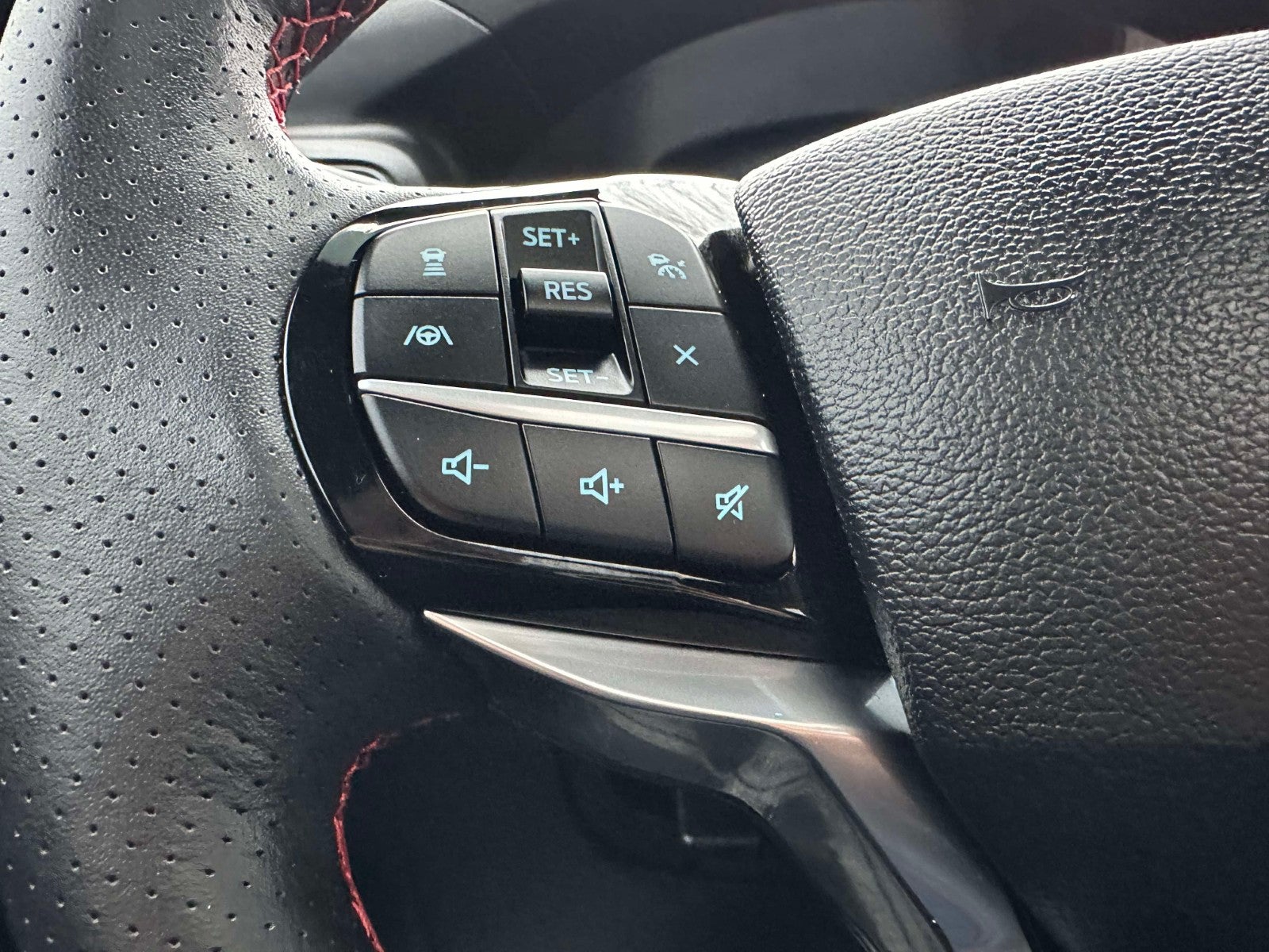 2023 Ford Explorer ST-Line 4WD