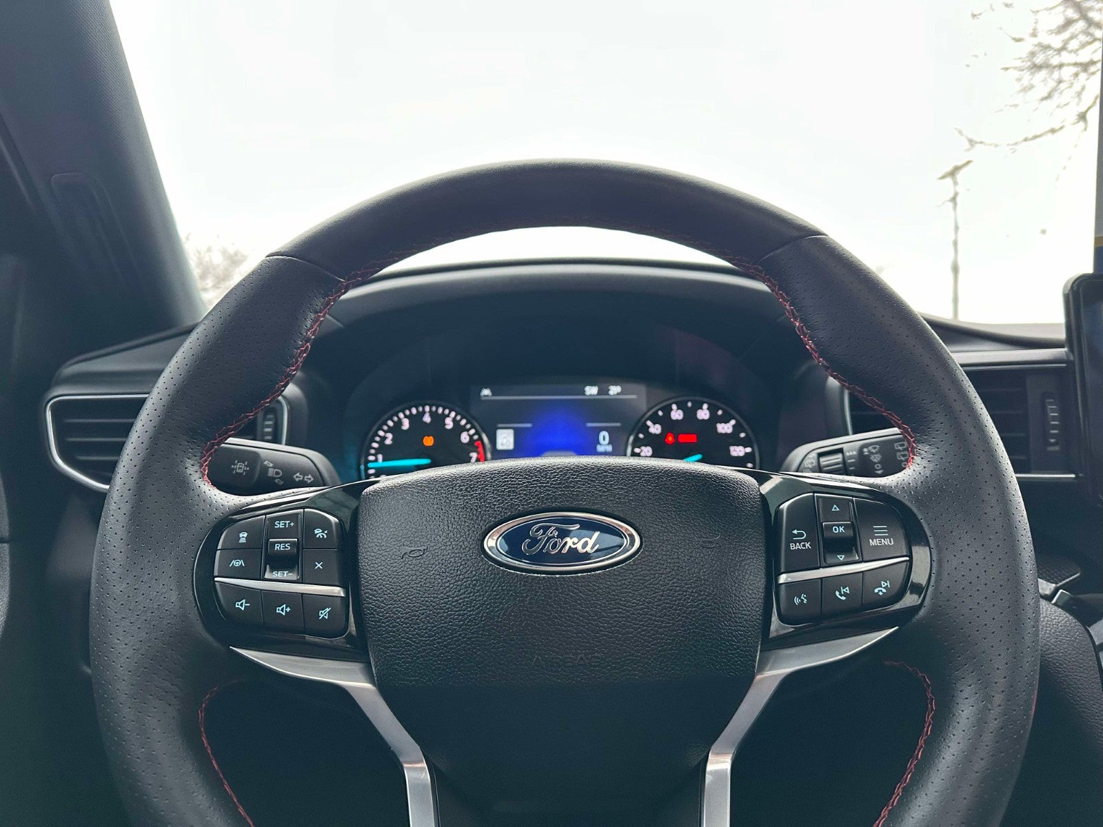 2023 Ford Explorer ST-Line 4WD