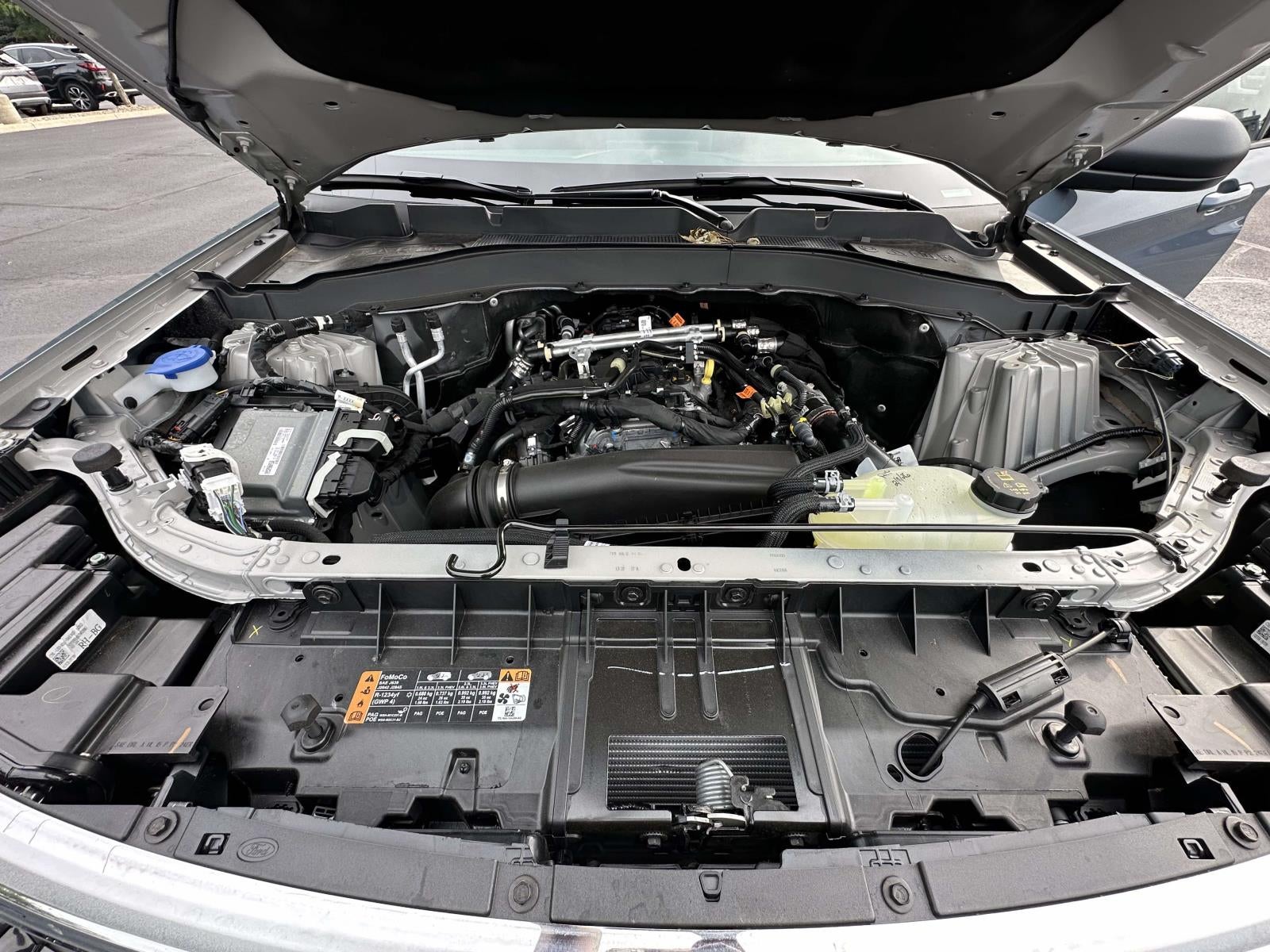 2026 Ford Explorer Active w/100A Pkg 4WD