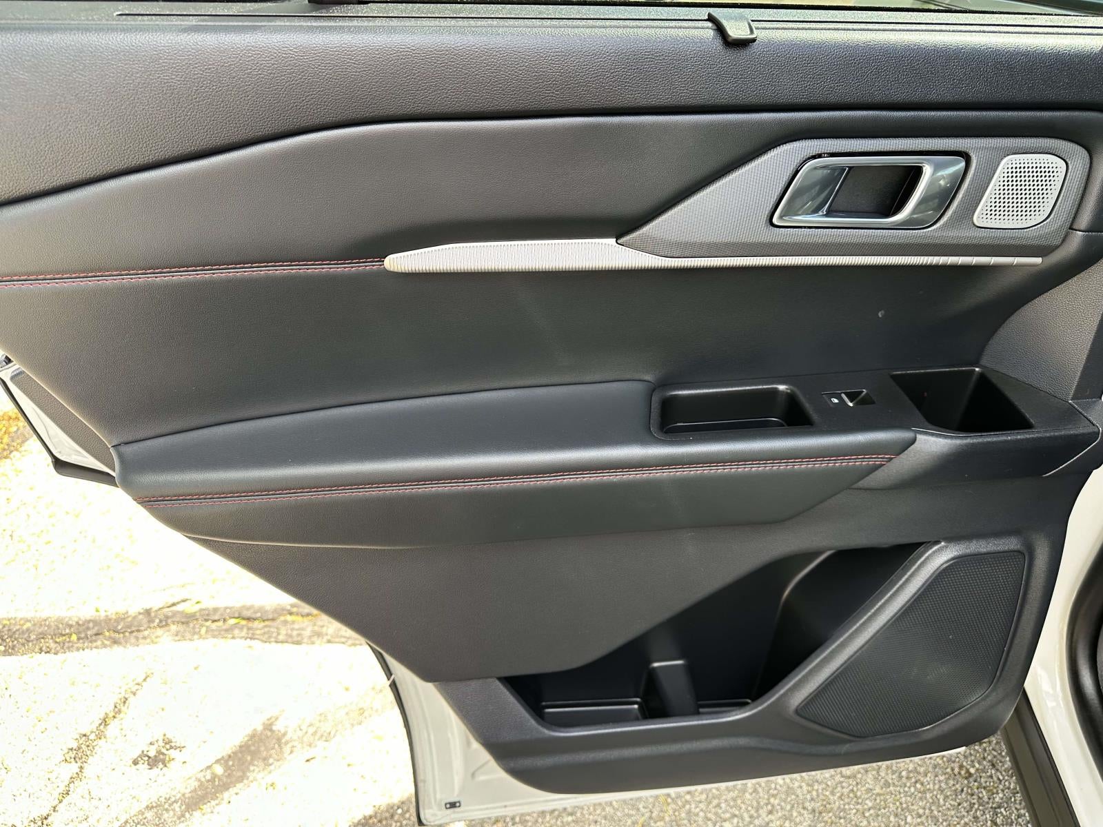 2025 Ford Explorer ST 4WD