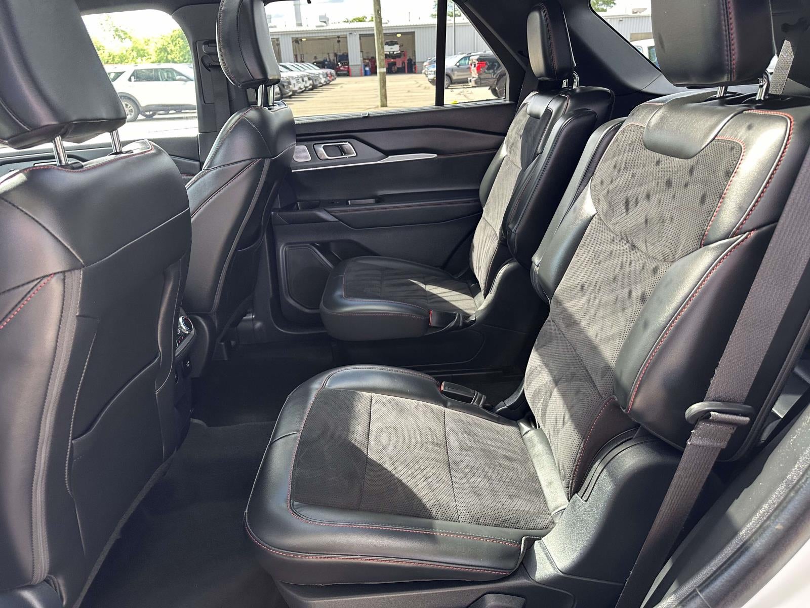 2025 Ford Explorer ST 4WD
