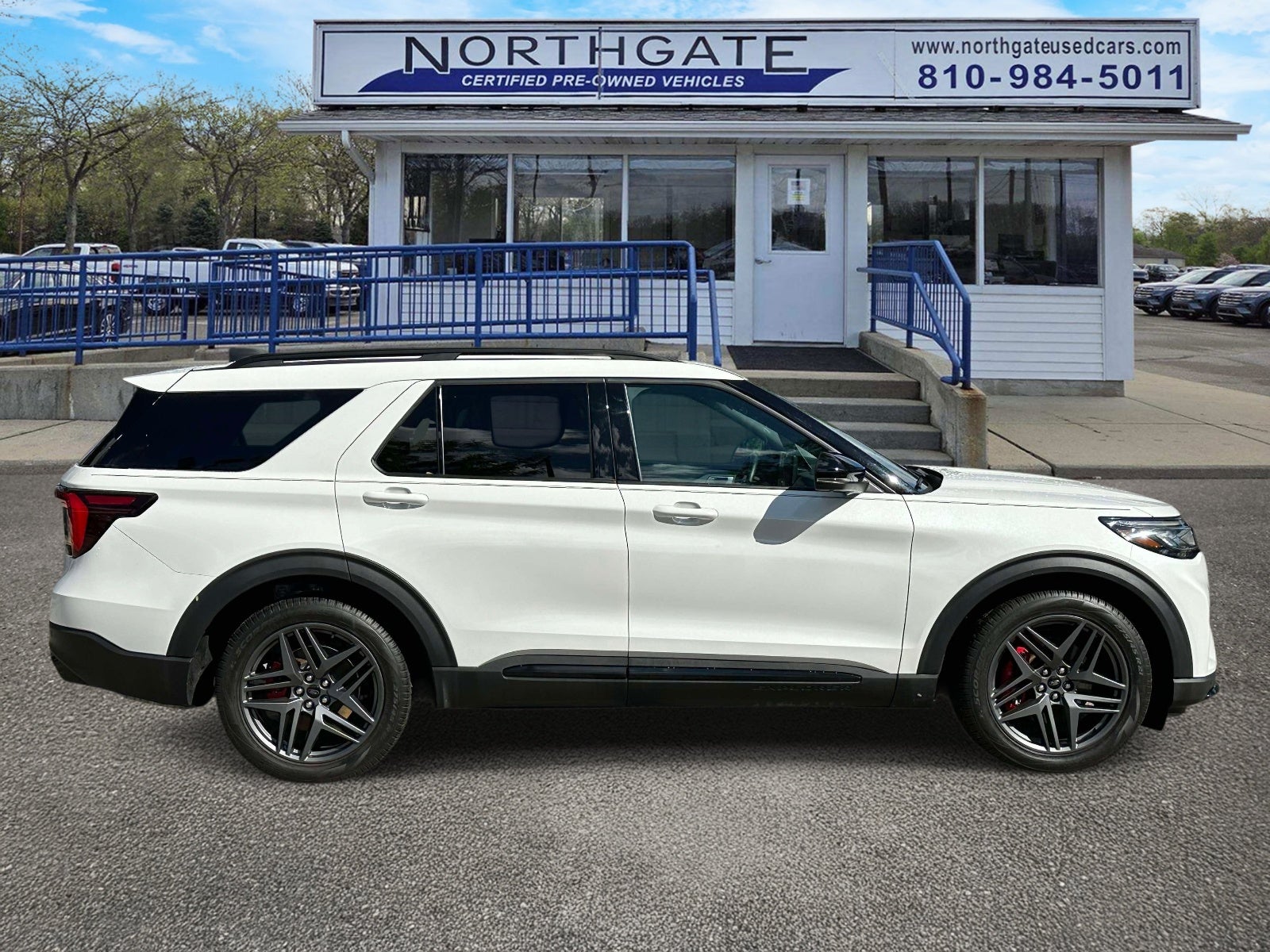 2025 Ford Explorer ST 4WD