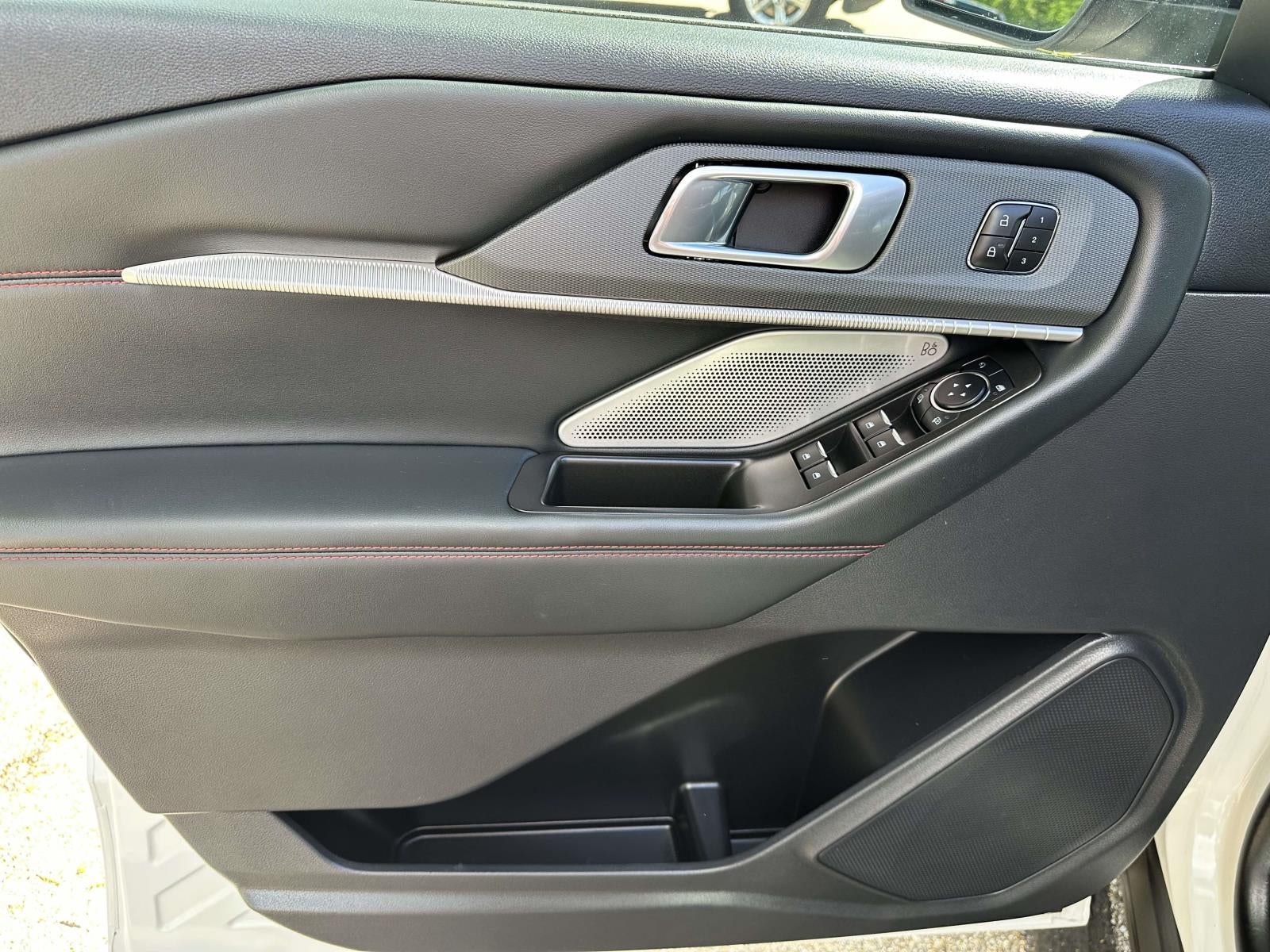 2025 Ford Explorer ST 4WD