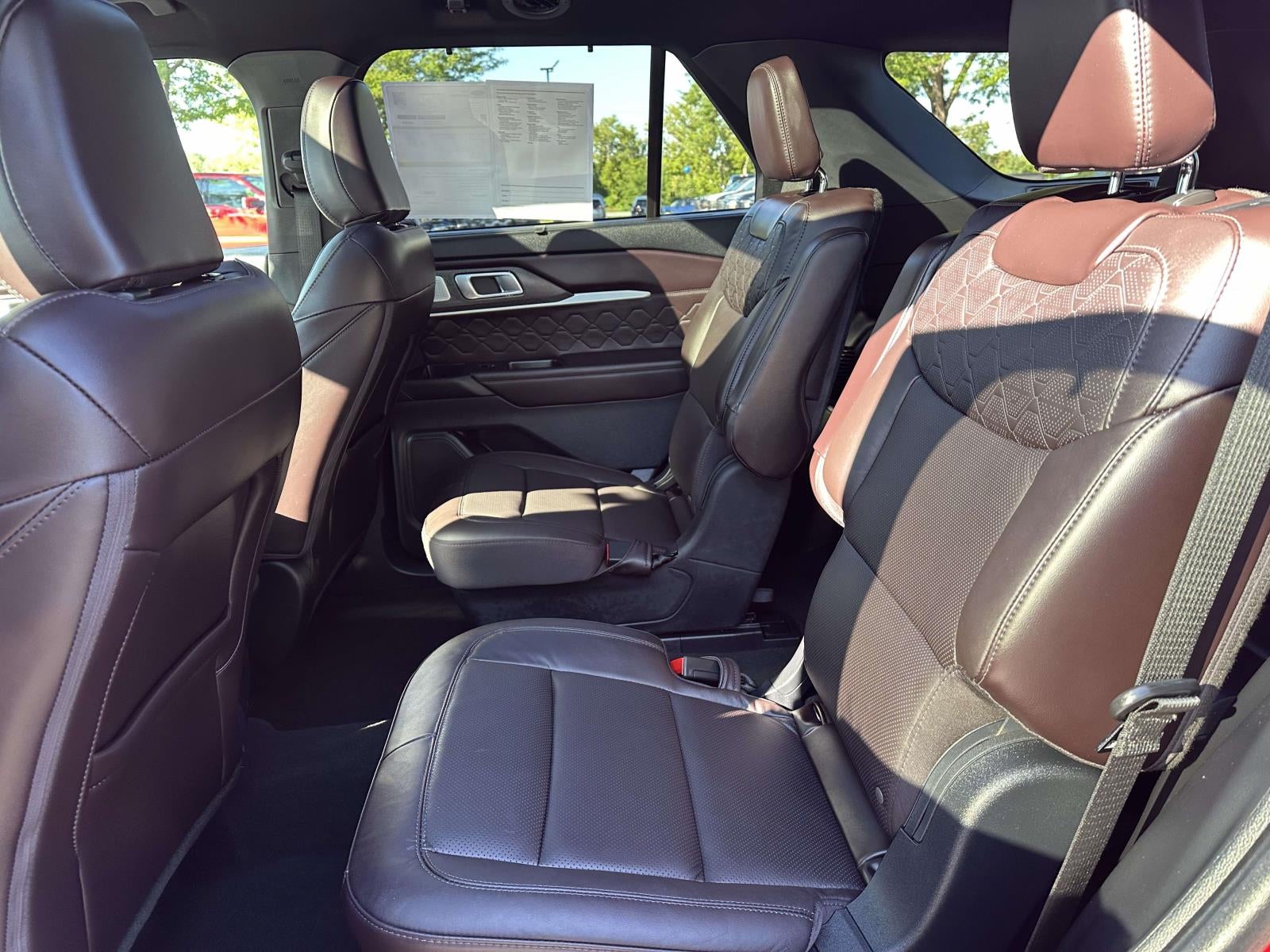 2025 Ford Explorer Platinum 4WD