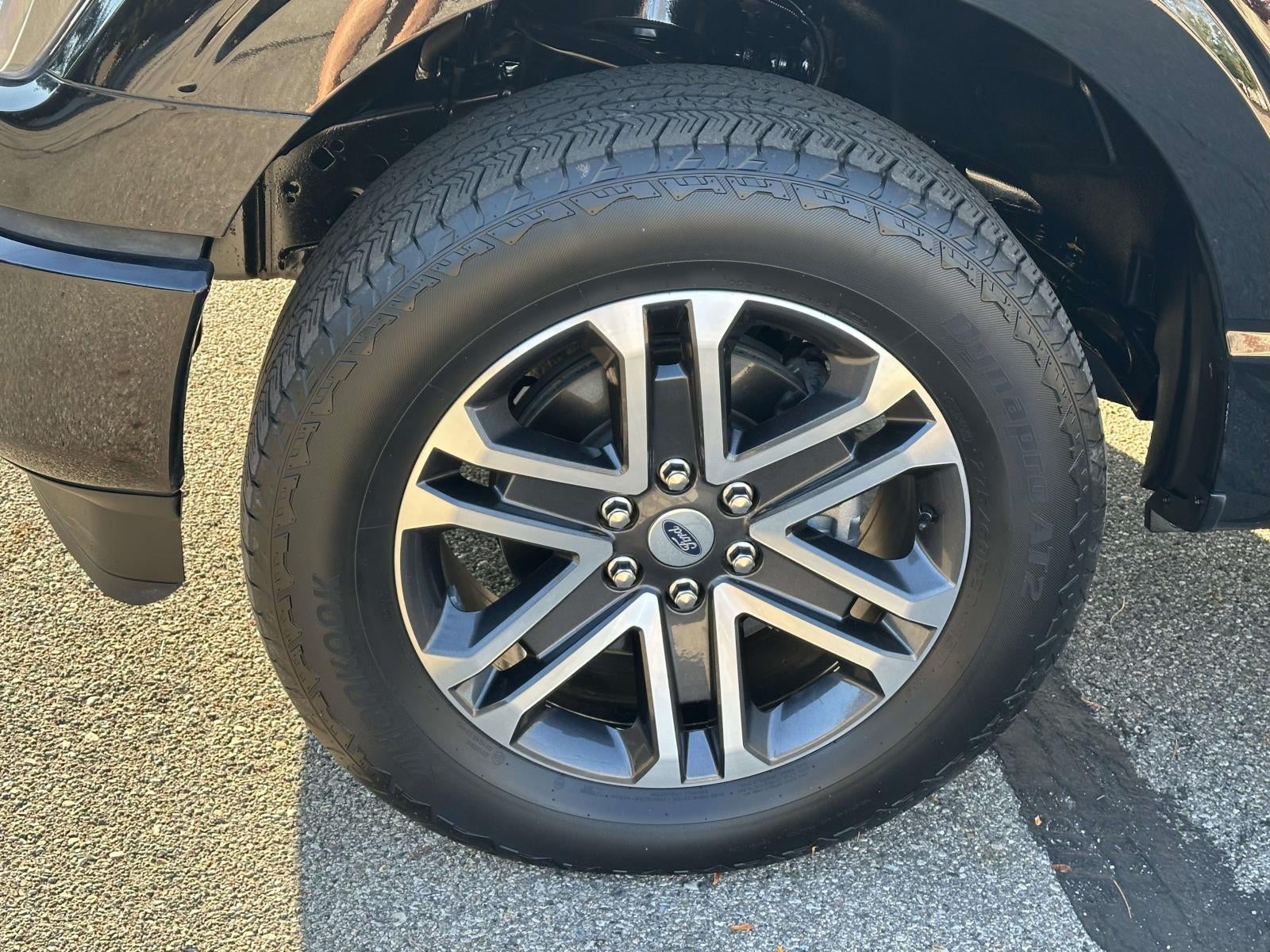 2023 Ford F-150 XL 4WD SuperCrew 5.5' Box