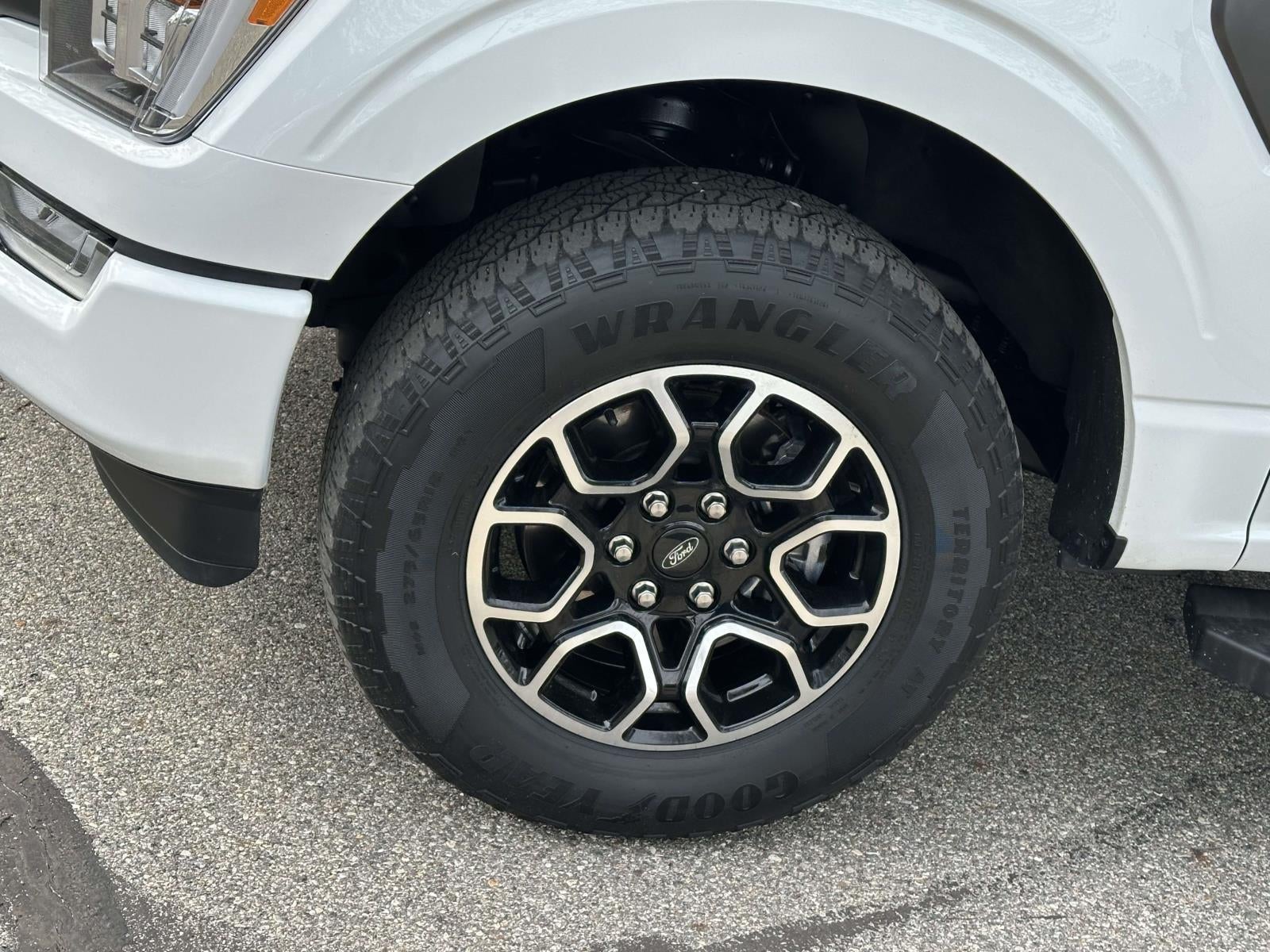 2023 Ford F-150 XLT 4WD SuperCrew 5.5' Box