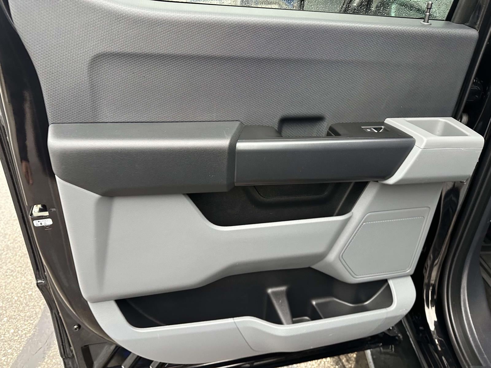 2023 Ford F-150 XL 4WD SuperCrew 5.5' Box