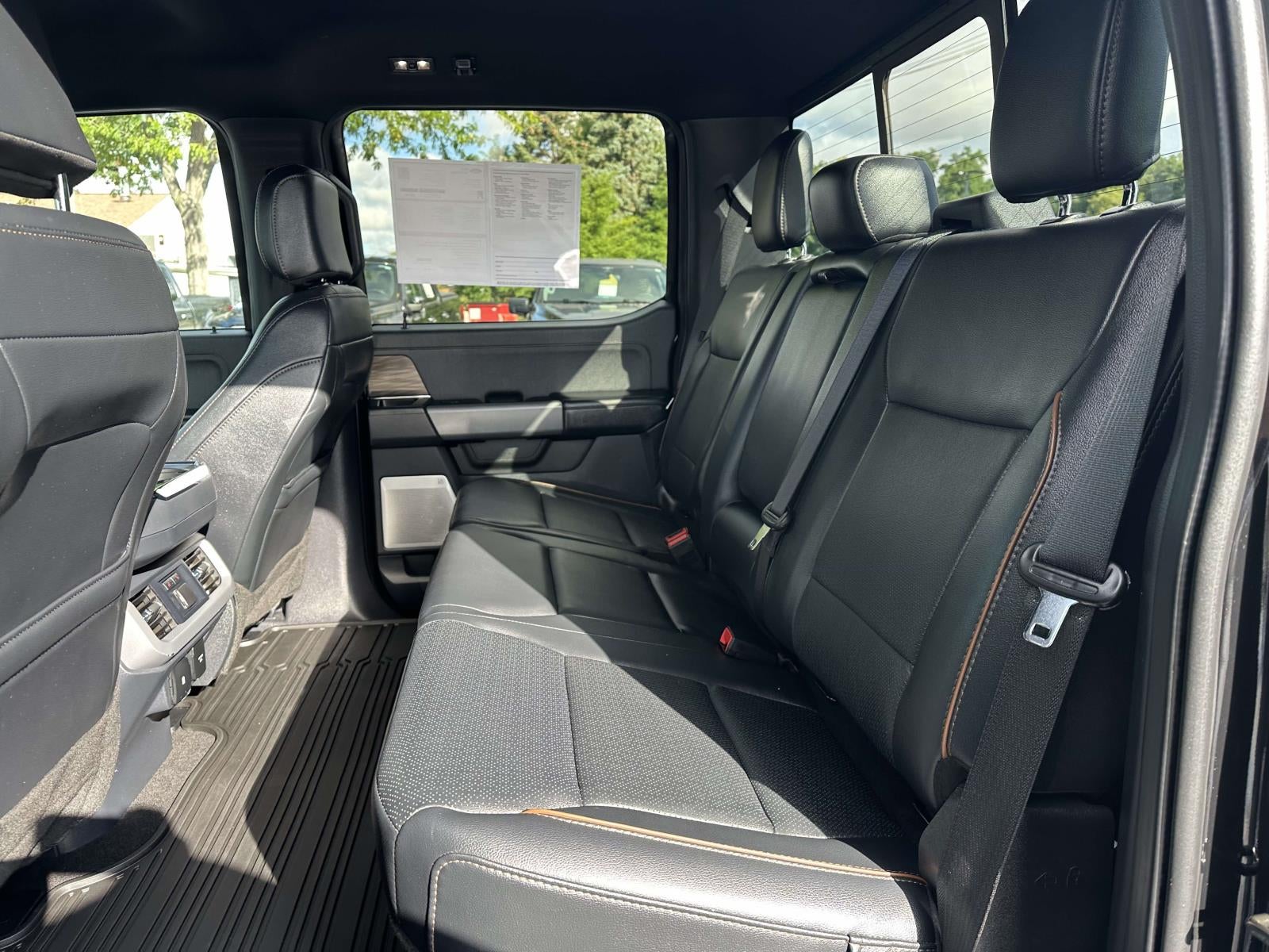 2024 Ford F-150 LARIAT 4WD SuperCrew 5.5' Box