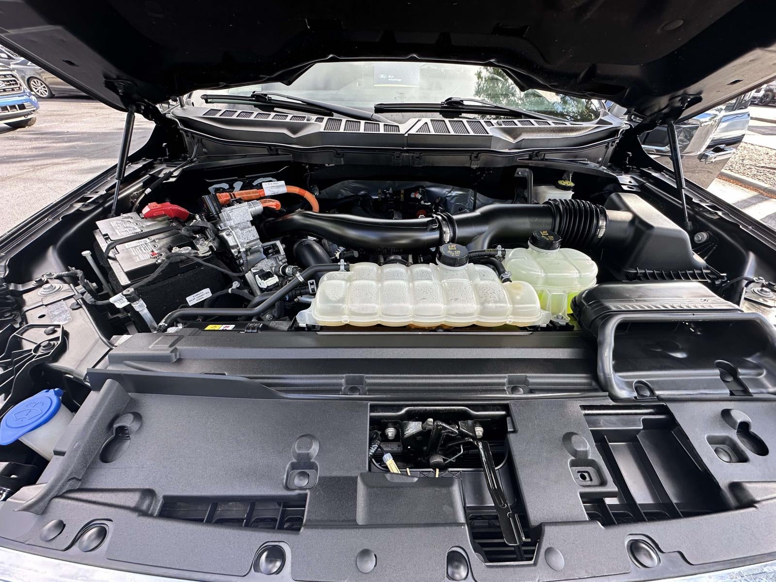 2024 Ford F-150 LARIAT 4WD SuperCrew 5.5' Box