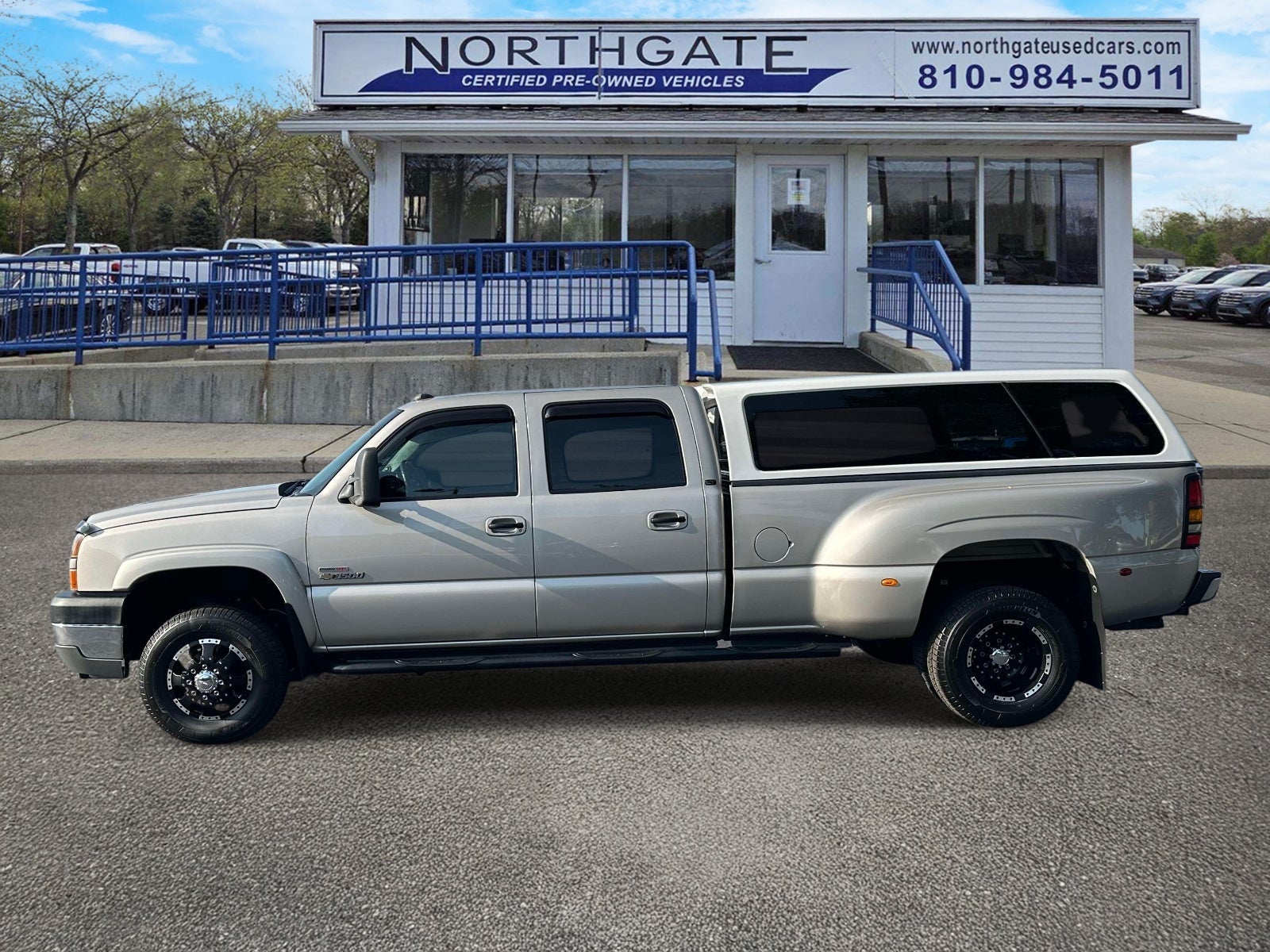 2005 Chevrolet Silverado 3500 Crew Cab 167 WB 4WD DRW LT