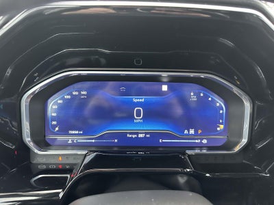 2022 Chevrolet Silverado 1500 4WD Crew Cab 147 RST