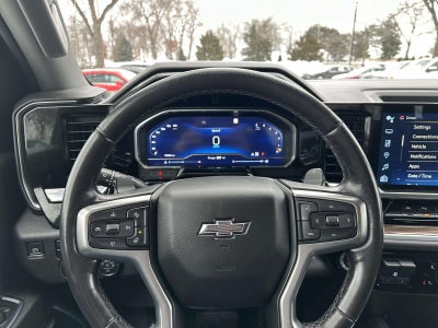2022 Chevrolet Silverado 1500 4WD Crew Cab 147 RST