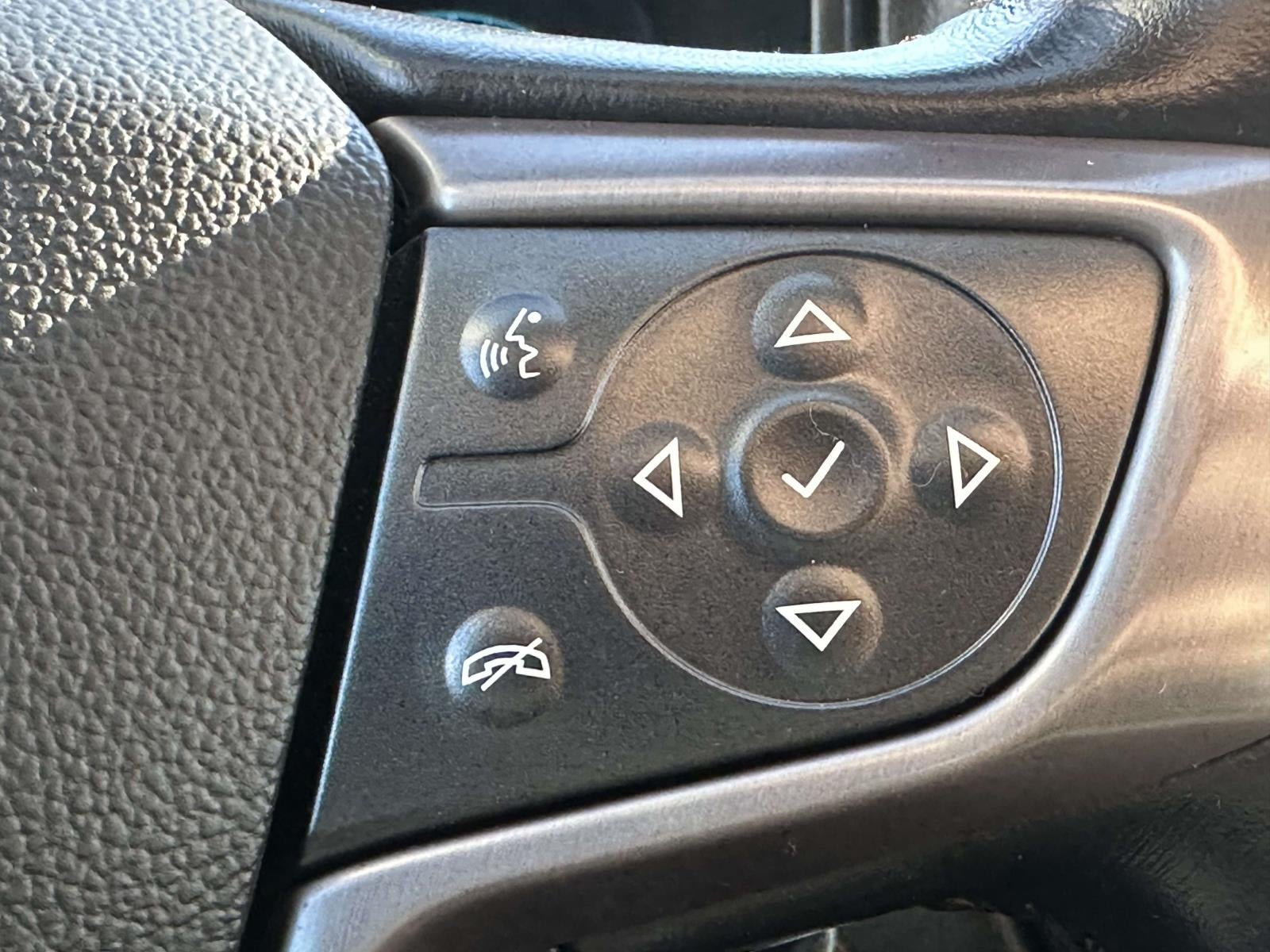 2022 GMC Canyon 4WD Crew Cab 128 AT4 w/Leather