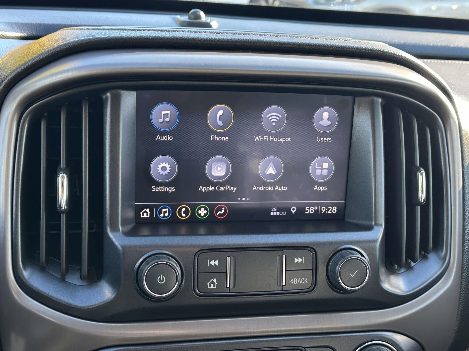 2022 GMC Canyon 4WD Crew Cab 128 AT4 w/Leather