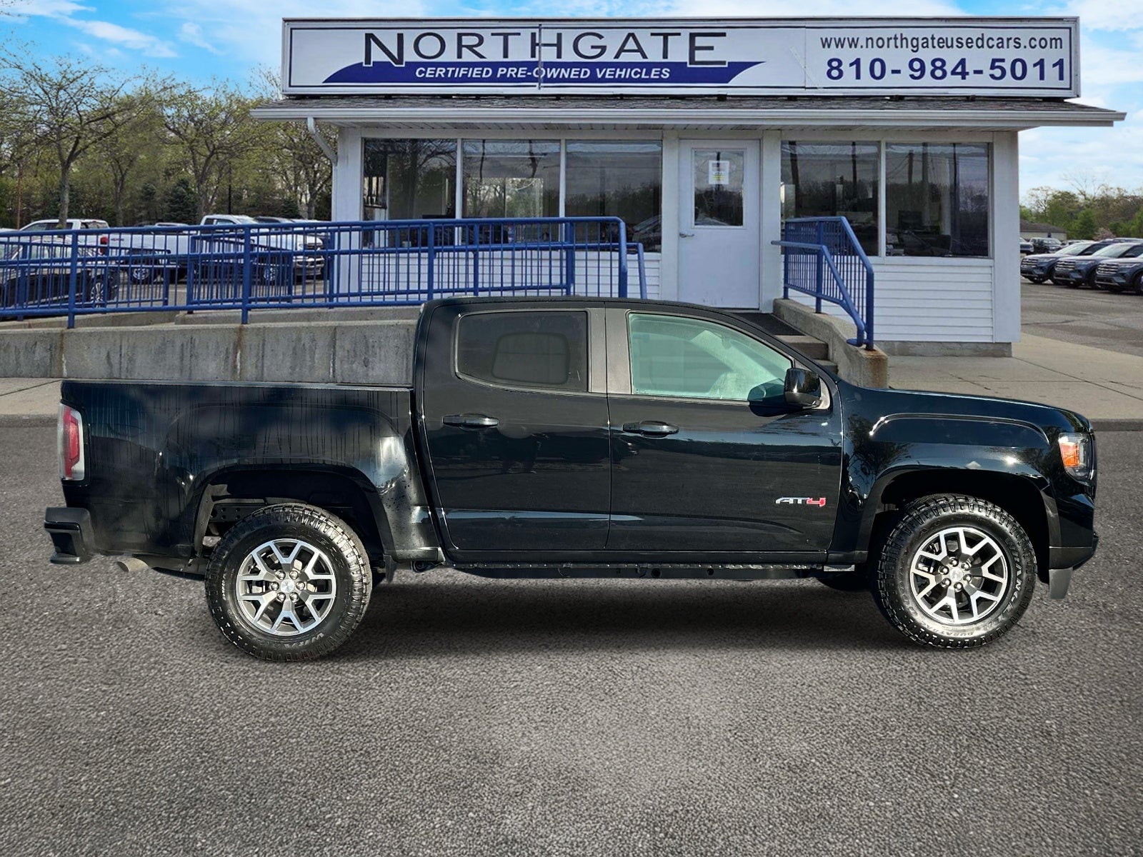 2022 GMC Canyon 4WD Crew Cab 128 AT4 w/Leather