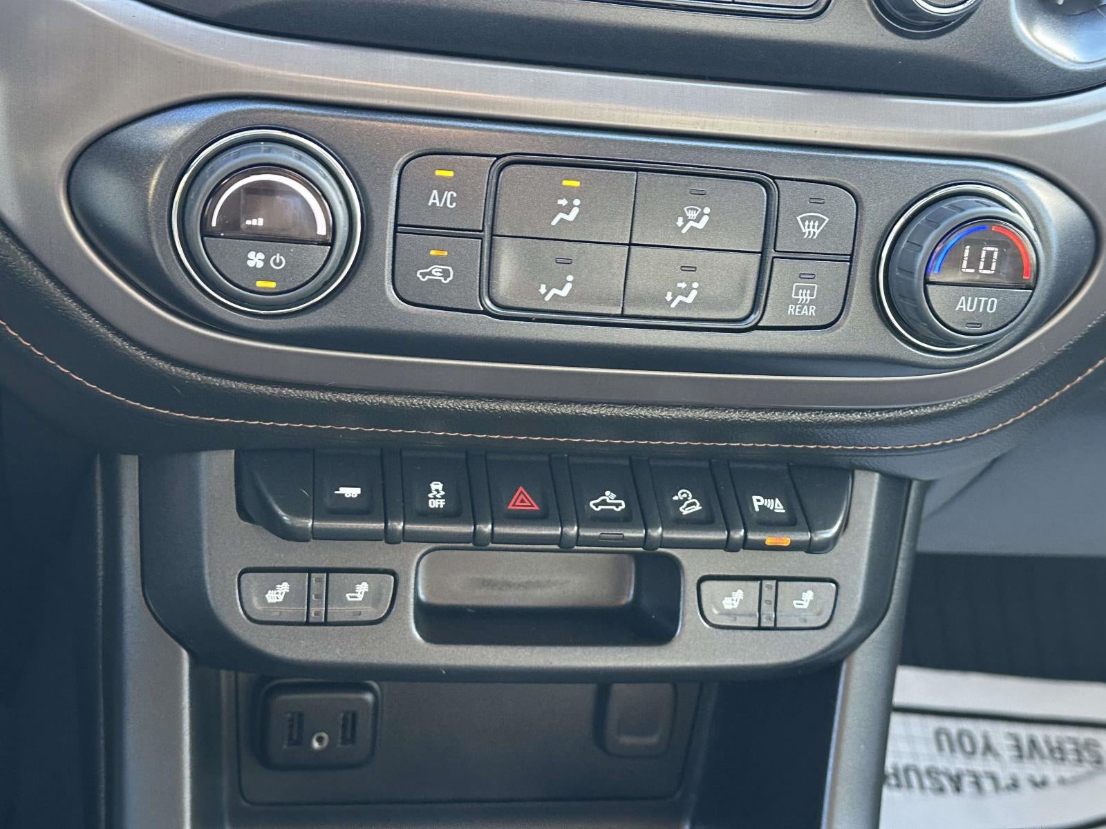 2022 GMC Canyon 4WD Crew Cab 128 AT4 w/Leather