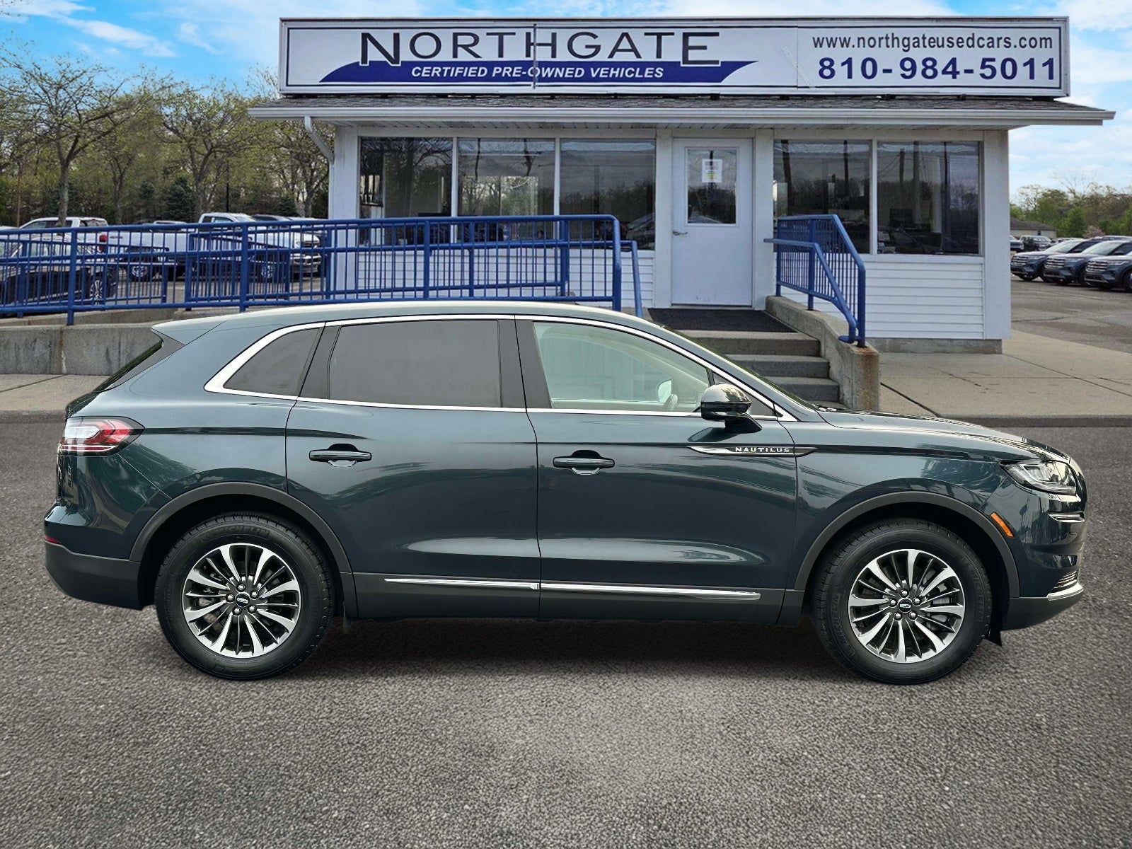 2023 Lincoln Nautilus Standard FWD