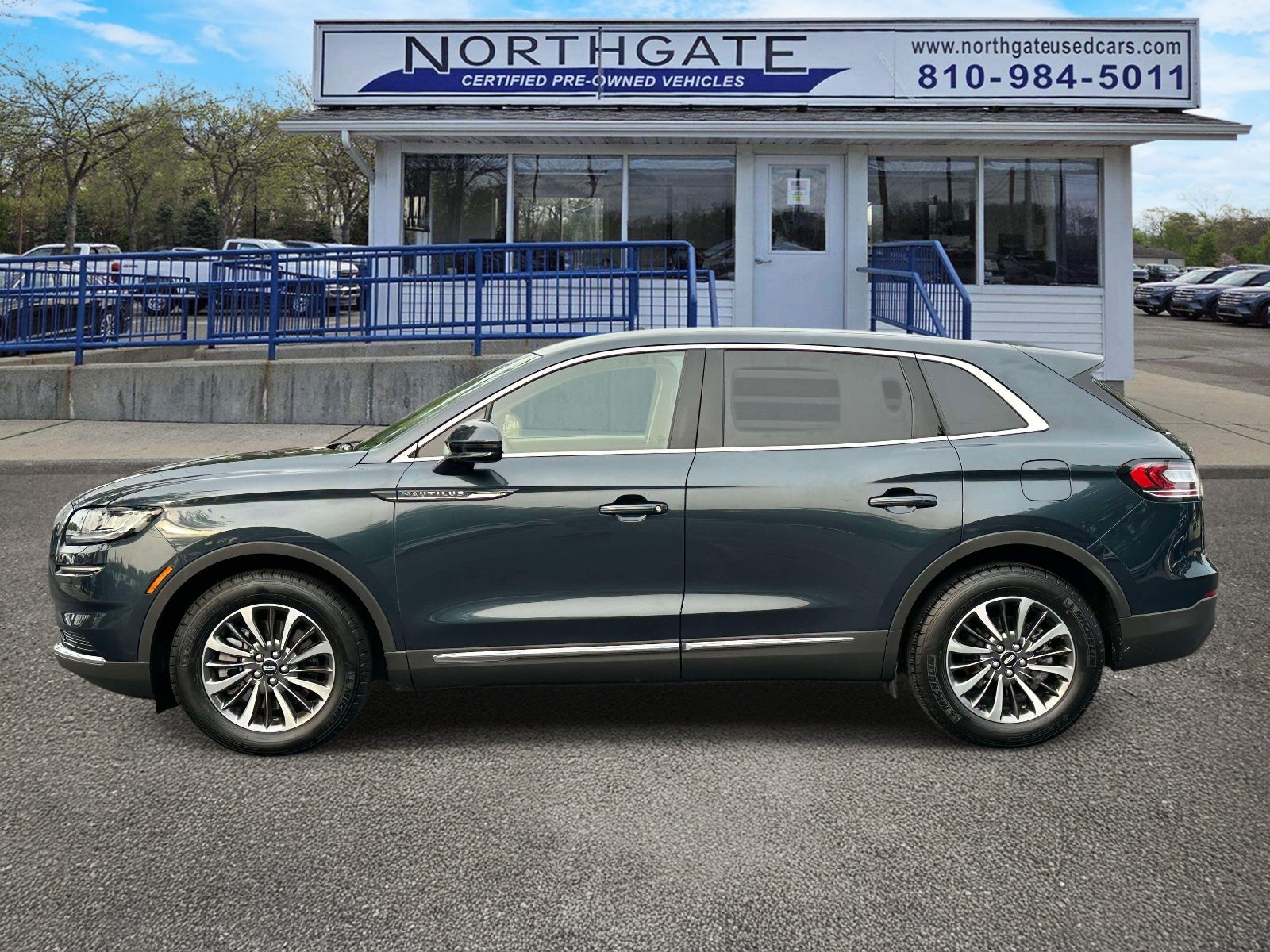 2023 Lincoln Nautilus Standard FWD