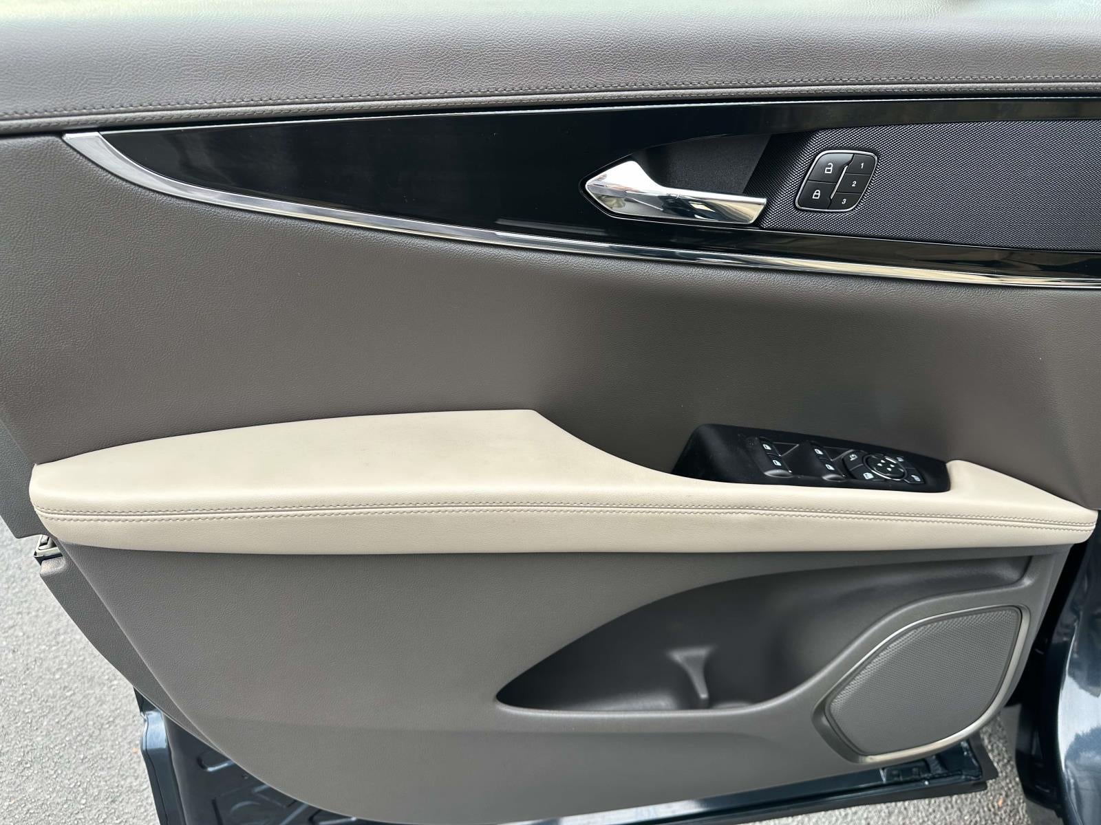 2023 Lincoln Nautilus Standard FWD