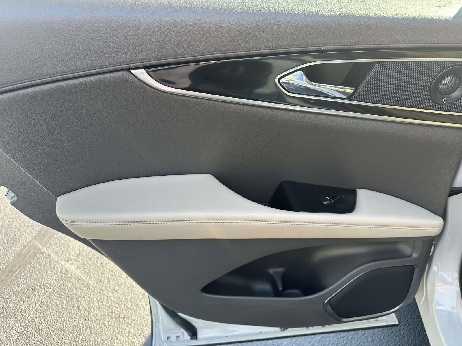 2022 Lincoln Nautilus Reserve AWD