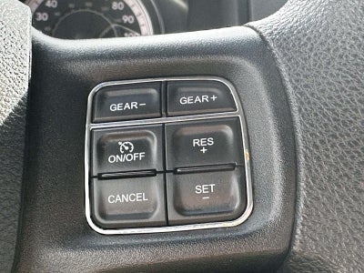 2018 RAM 1500 Express 4x4 Crew Cab 5'7 Box