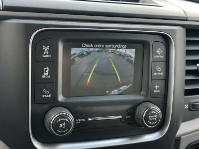 2018 RAM 1500 Express 4x4 Crew Cab 5'7 Box