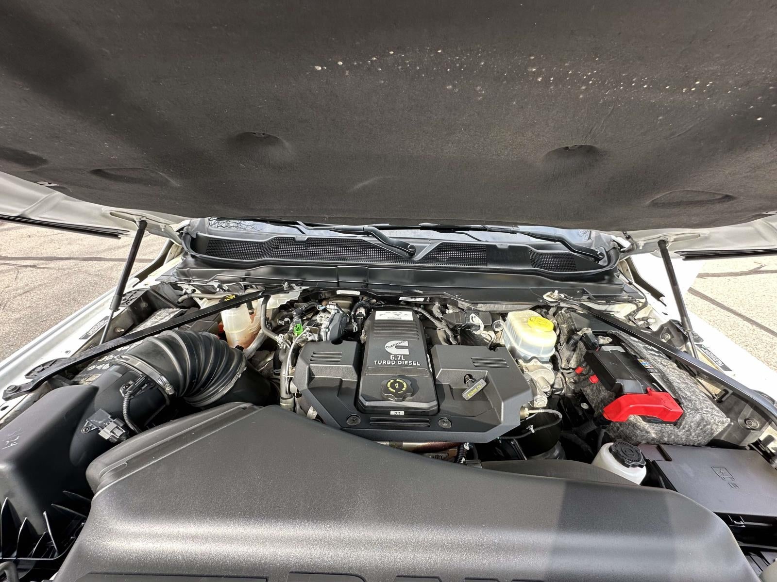 2020 RAM 2500 Laramie 4x4 Crew Cab 6'4 Box
