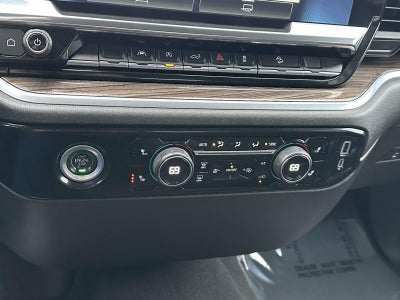 2022 Chevrolet Silverado 1500 4WD Crew Cab 147 LT Trail Boss