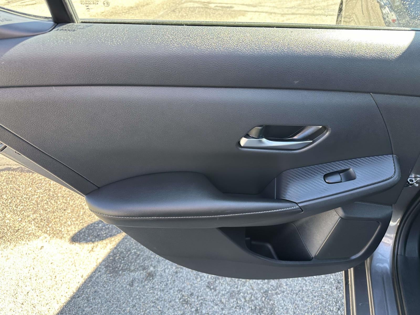 2023 Nissan Sentra SV CVT