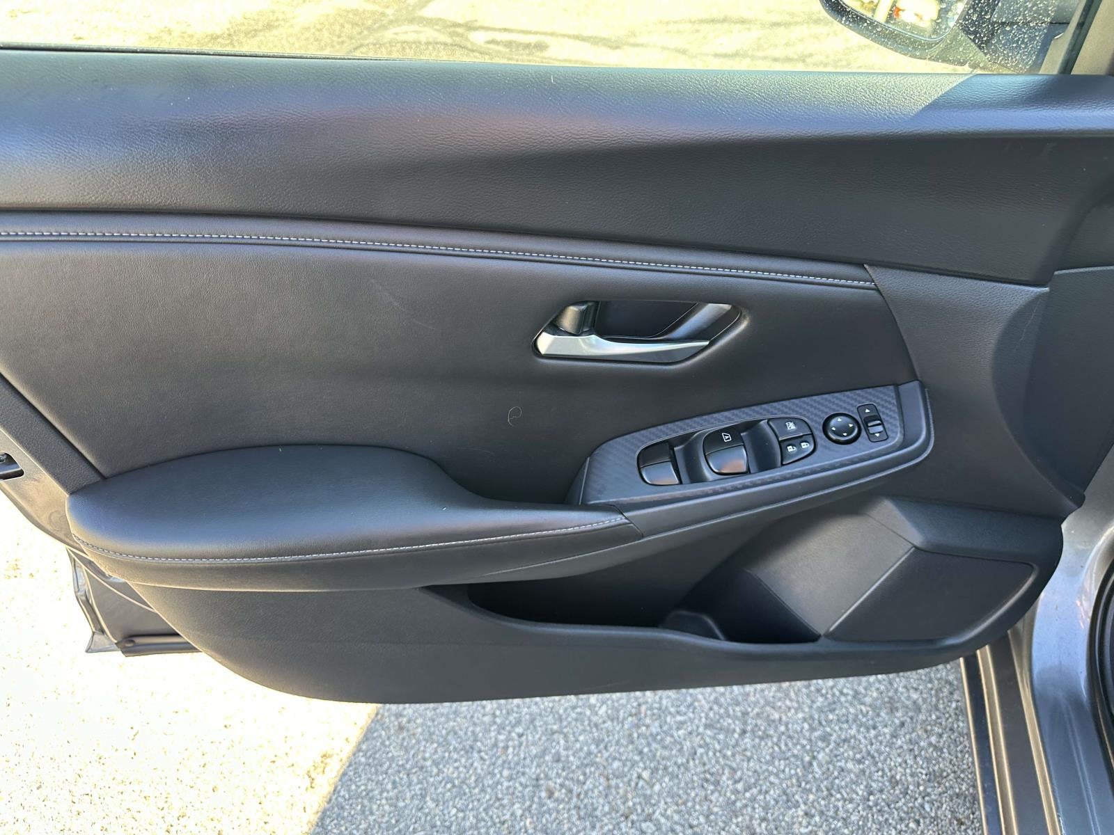 2023 Nissan Sentra SV CVT