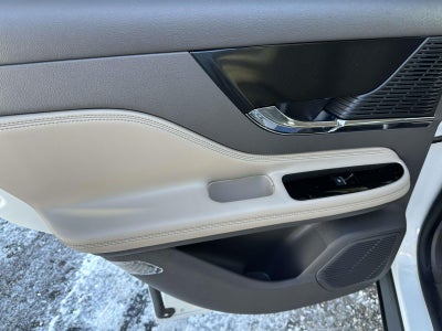 2022 Lincoln Corsair Standard AWD