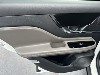 2025 Lincoln Corsair Premiere AWD
