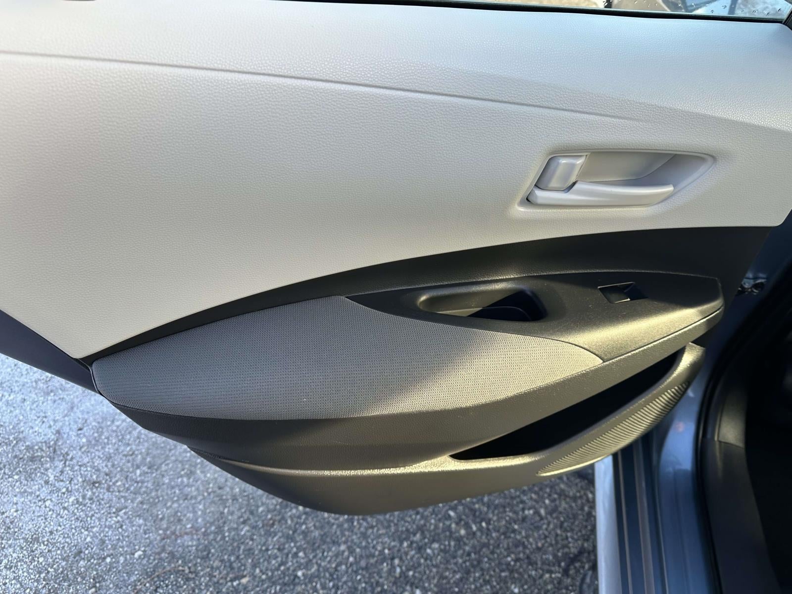 2023 Toyota Corolla Hybrid LE FWD (Natl)